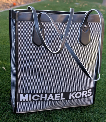 Michael Kors Bay Tote Michael Kors Bay Tote Clearance