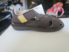 NWOB BOYS LITTLE KIDS DARCY STRAP SANDALS BROWN SIZE M 7-8