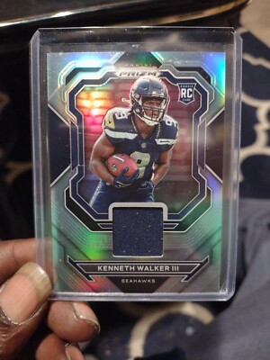Kenneth Walker III 2022 Prizm Football- Premier Jerseys Patch- Silver