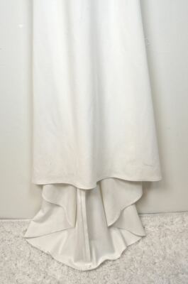 Robe De Soirée Off-shoulder En Crêpe NEW NOEL AND JEAN By KATIE MAY - Taille 10, Ivoire - Neuf Sans étiquettes
