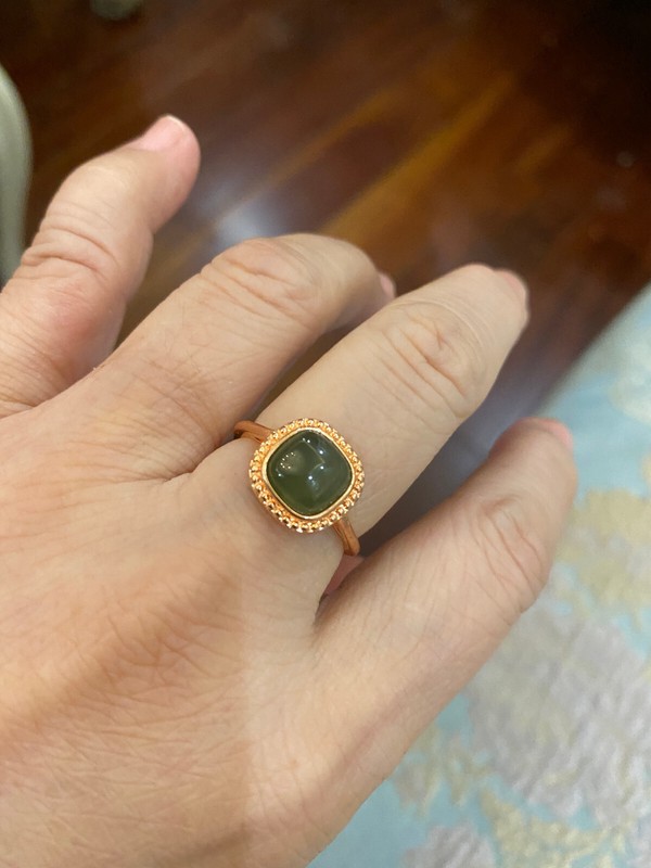 FLEXIBLE NEW*RARE*GORGEOUS HETIAN GREEN JADE稀有天然和田玉碧玉CLASSY SQUARE GOLDS925 RING