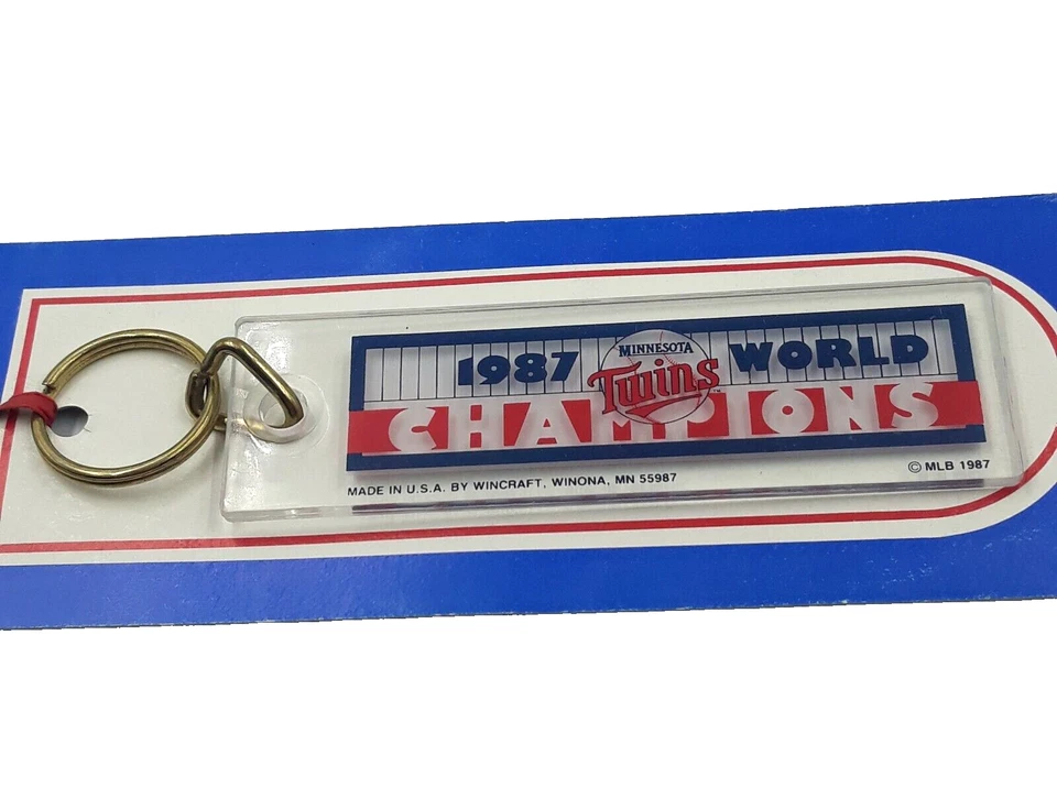 Minnesota Twins Vintage 1987 World Series Champions 5" Wide Lucite Keychain  - Image 3 of 4