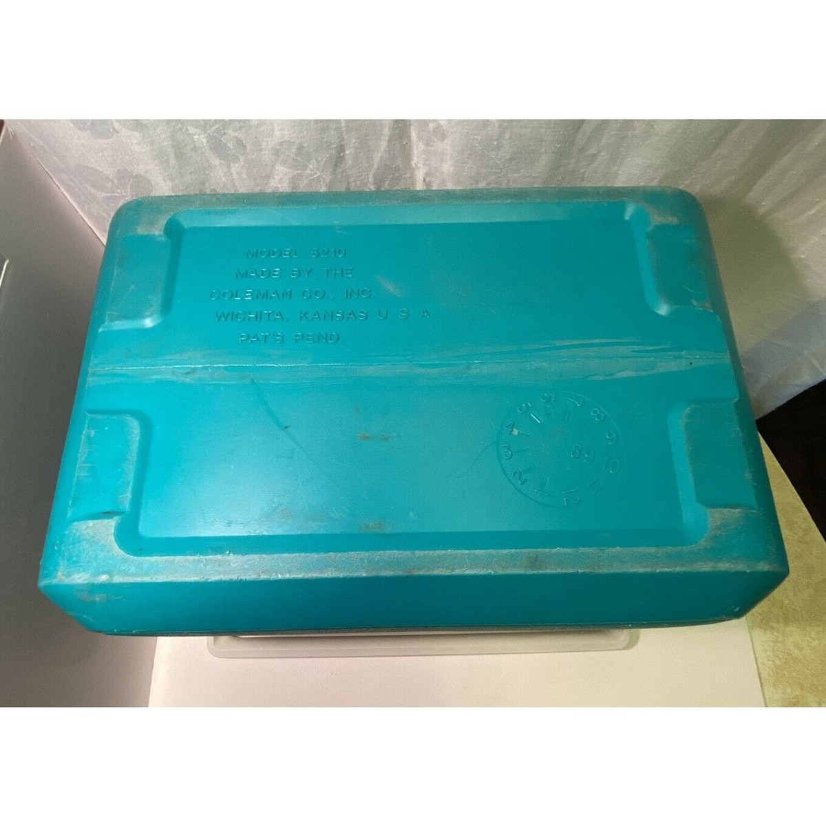 Coleman 10 Cooler Teal Green Blue Ice Chest Flip Lid 5210 Camping