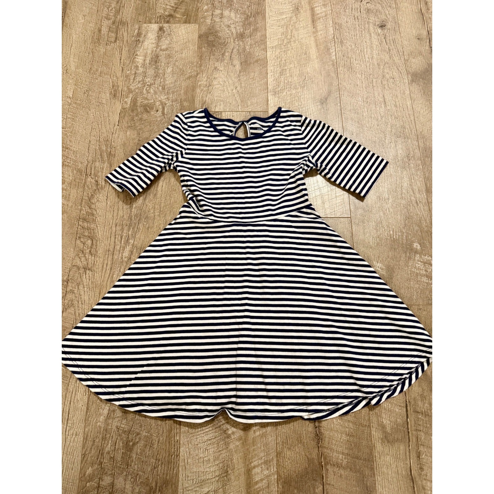 Old Navy Girls Navy White Striped Fit and Flare Dress Keyhole Back Size S 6-7