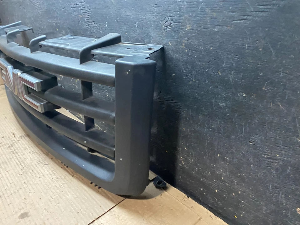 GMC Sierra 2007 a 2010 parrilla cromada superior delantera mercado de accesorios v2531 DG Foto 2 de 4