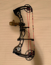 Bowtech CP28 Right Hand Bow Hunting Compound Bow 70lb Black/Red