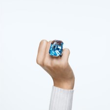 Swarovski Lucent cocktail ring oversized crys...