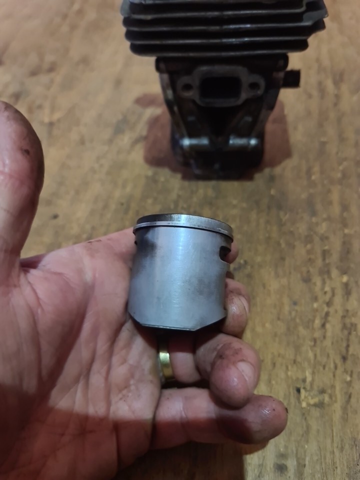 Genuine husqvarna 445 chainsaw Cylinder And Piston Pot N Piston