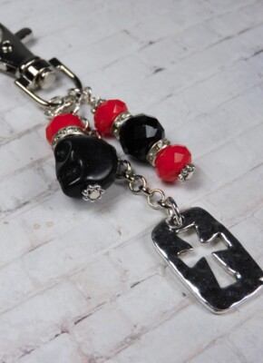 Skull Cross Howlite Crystal Day of the Dead Purse Charm Bag Clip Red Black