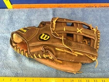 Wilson A9710 WS3 Brown Leather Baseball Glove Mitt   MISSING ONE STRAP TIE