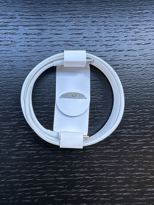 Apple USB-C to Lightning Cable - White, 1m