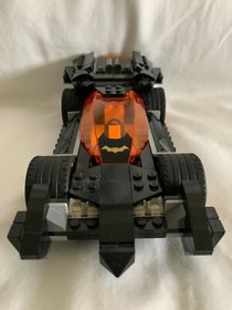 Lego 76012: Batman: The Riddler Chase includes only the Batmobile