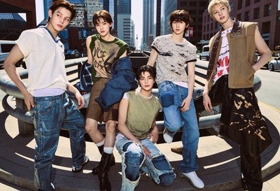 CORTIS 1st EP Album [COLOR OUTSIDE THE LINES] SCENE 2 Ver. CD+120p