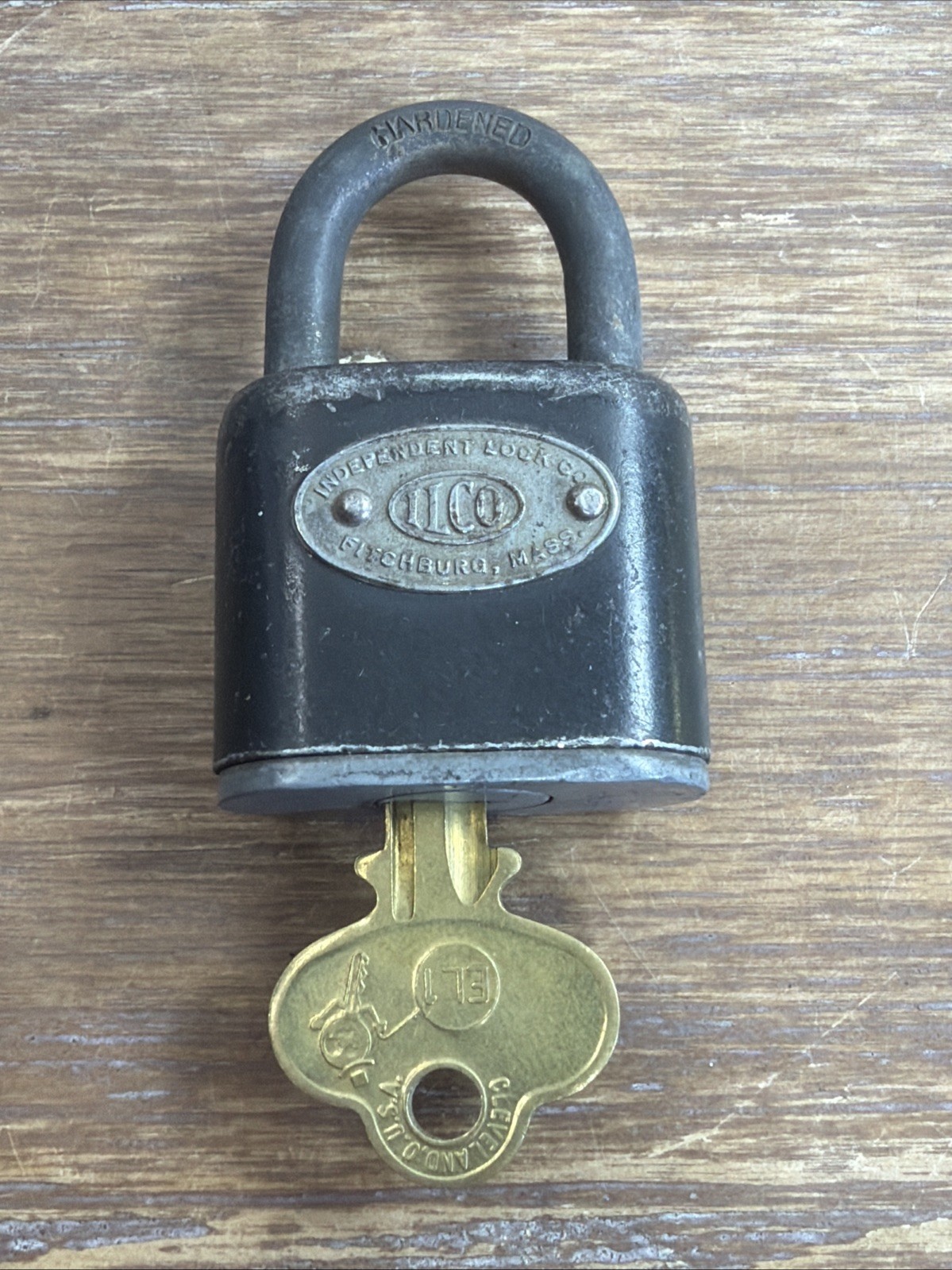 Vintage ILCO Independent Lock Company Metal Padlock with Key USA, Mass.