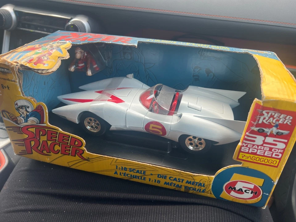 American Muscle Ertl Speed Racer 1/18 Scale Diecast Model Car Mach 5 w Chim Chim - Image 2 of 3