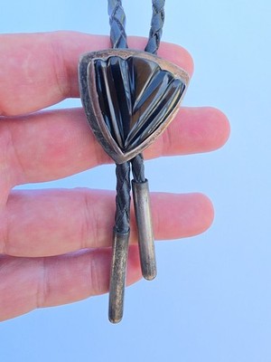 Vintage Arrowhead Shaped Stone Carved Set In Sterling Silver Bolo Tie