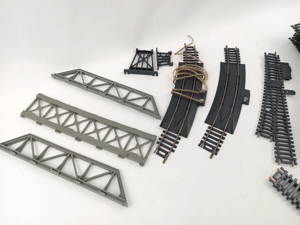 VINTAGE Tyco HO Train Track Lot of 56 Pieces Curved Straight Set - Image 2 of 4