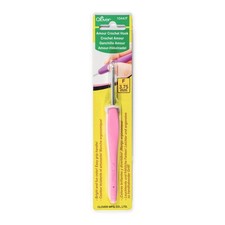 CLOVER 1044/F Pink Amour Crochet Hook, Size F, 3.75mm