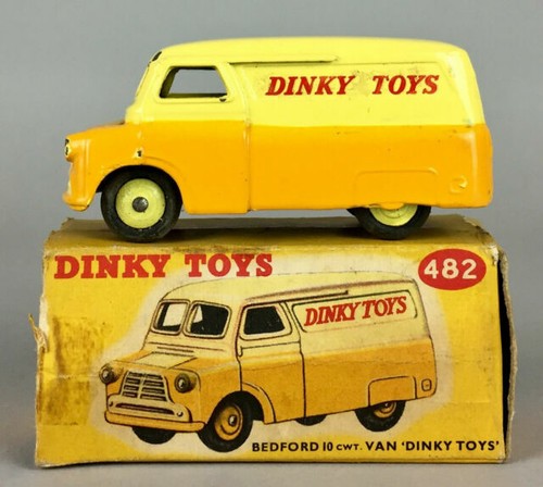 Dinky Toys GB n° 923 Big Bedford HEINZ camion