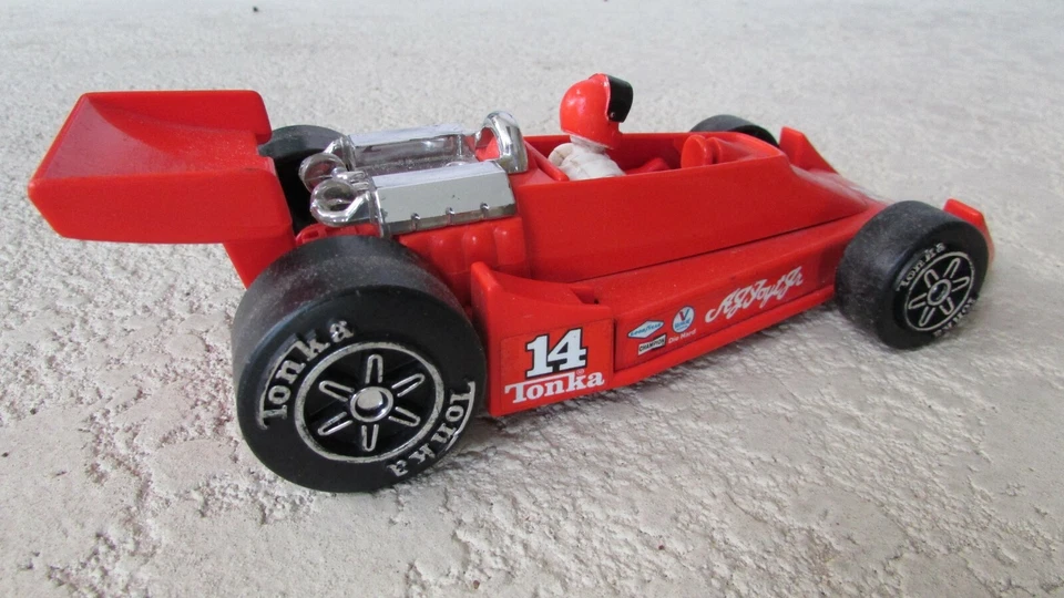 Vintage 1977 TONKA toy AJ FOYT  #14 winner Indy 500 4 time winner Foyt figure 9" - Image 4 of 4