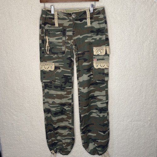 Miss Me Camo \u0026 Lace Cargo Pants, Size M 
