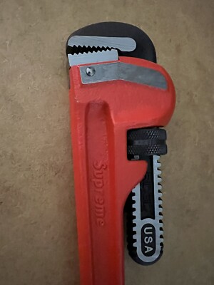 🔺Supreme®️🔺 RED RIDGID®️ PIPE WRENCH (FW20) | eBay
