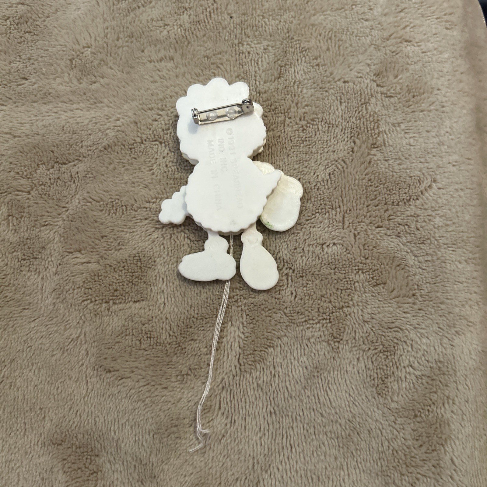 Duck Easter 1991 Pull String Pin Rare Vintage - image 4