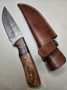 Custom Handmade Damascus Steel 8 Inches Fixed Blade Hunting Knife
