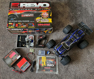 Traxxas E-Revo 1.0 - with charger (NO BATTERIES)