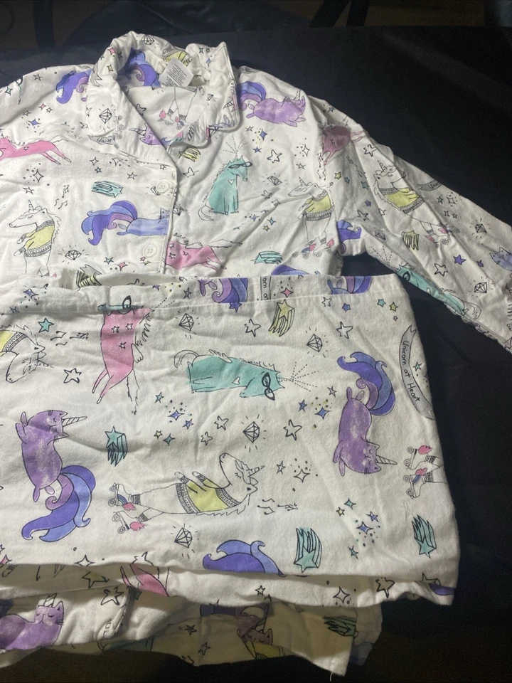 Juego de pijama PB Teen Pottery Barn Unicorn At Hear talla grande excelente estado. Foto 4 de 4
