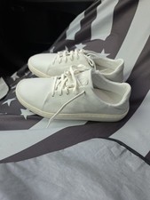 New OluKai Pehuea Li 'ILi Women's 8 White Leather Low Top Sneakers Retail 120