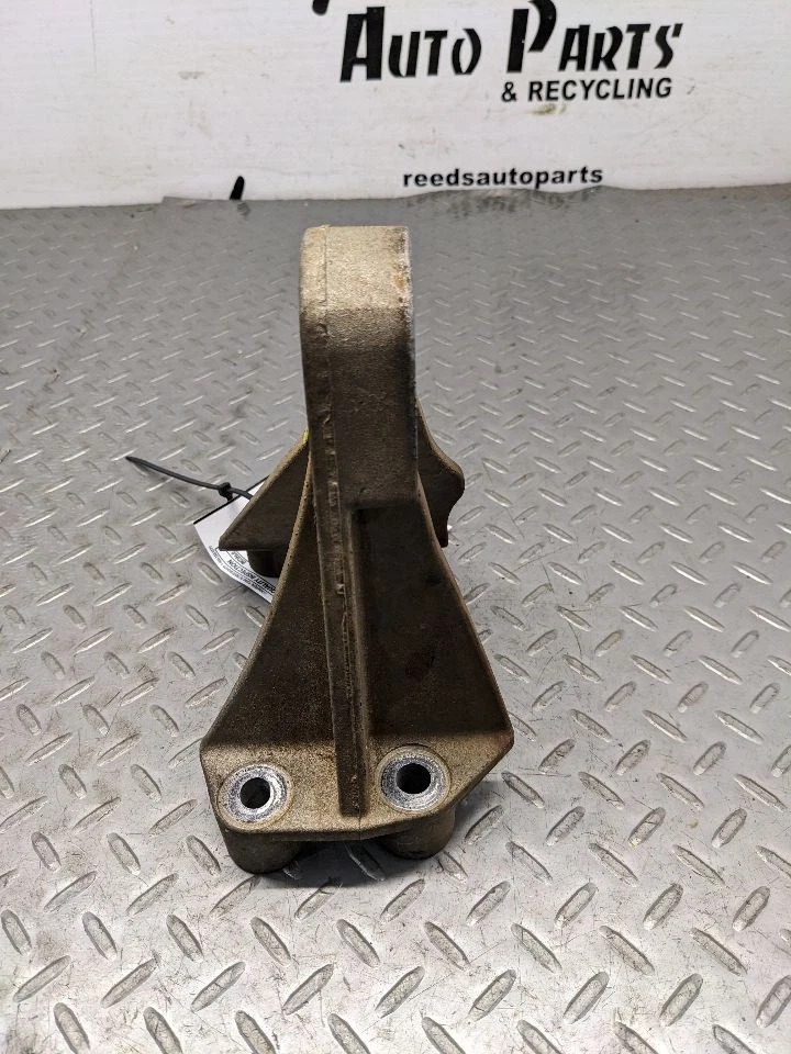 Soporte de motor Ford Mustang V 2005-2009 montaje de motor pasajero derecho 4R33-6037-AD Foto 3 de 4