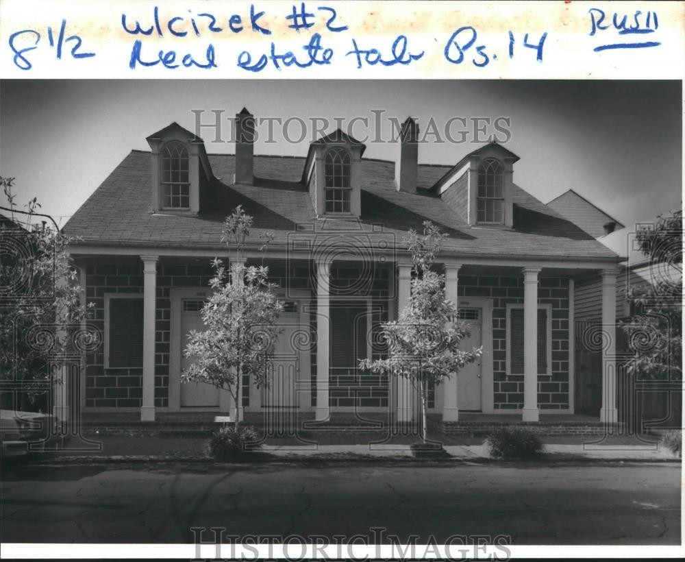 1988 Press Photo Exterioror of Eugene Cizek's Renovated Burgundy