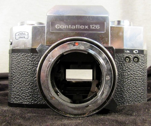ZEISS IKON CONTAFLEX 126 WITH 2 CARL ZEISS TESSAR LENSES - ZEISS IKO (EZS002544) - Picture 3 of 12