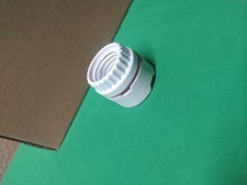 PORCELAIN 2 PIECE RING TYPE STANDARD BASE LAMP SOCKET LAMP New