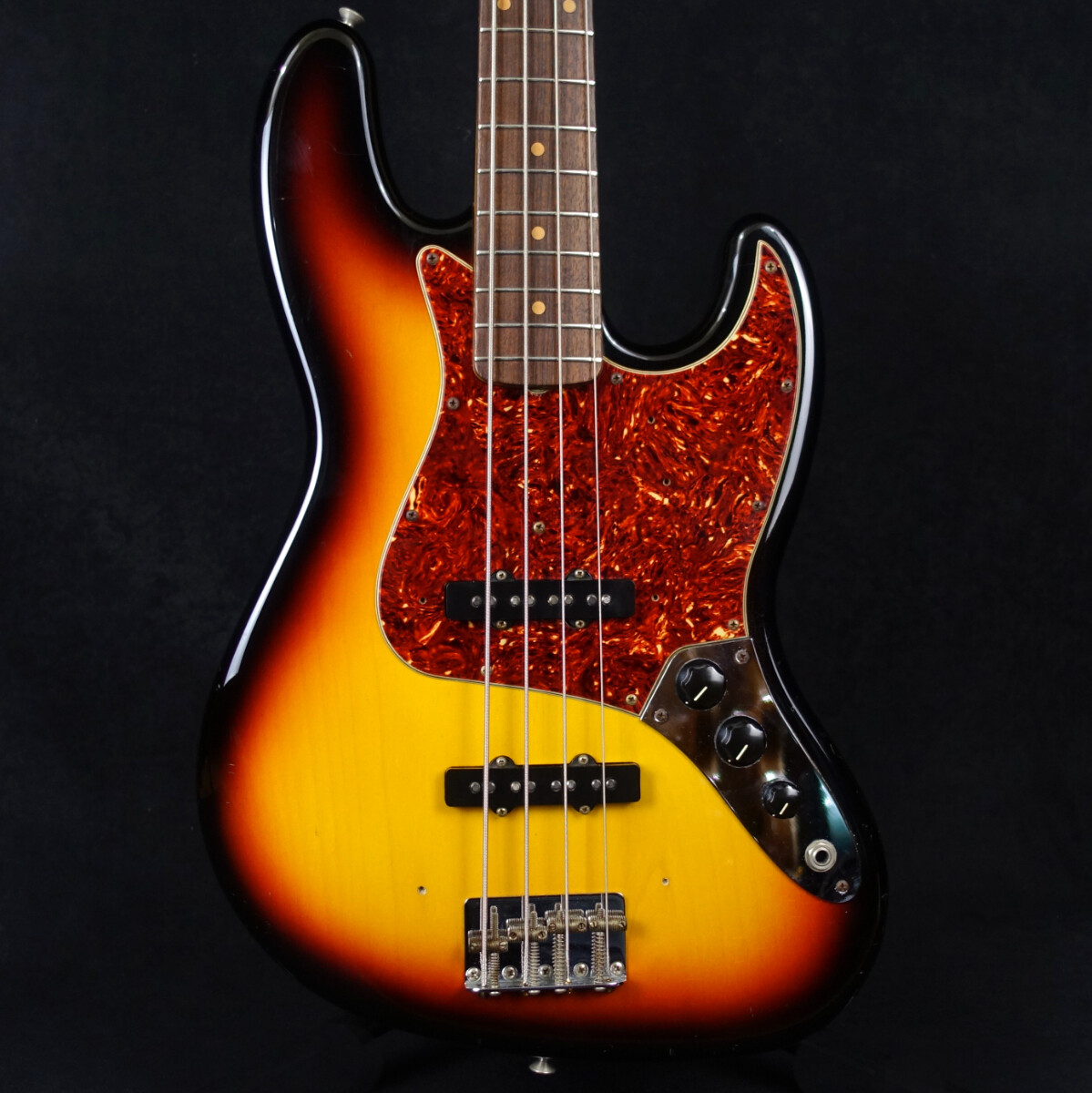 ベース FENDER 1964 JAZZ BASS NOS Fender Custom Shop 1964 Jazz Bass NOS 3-Tone Sunburst 2004
