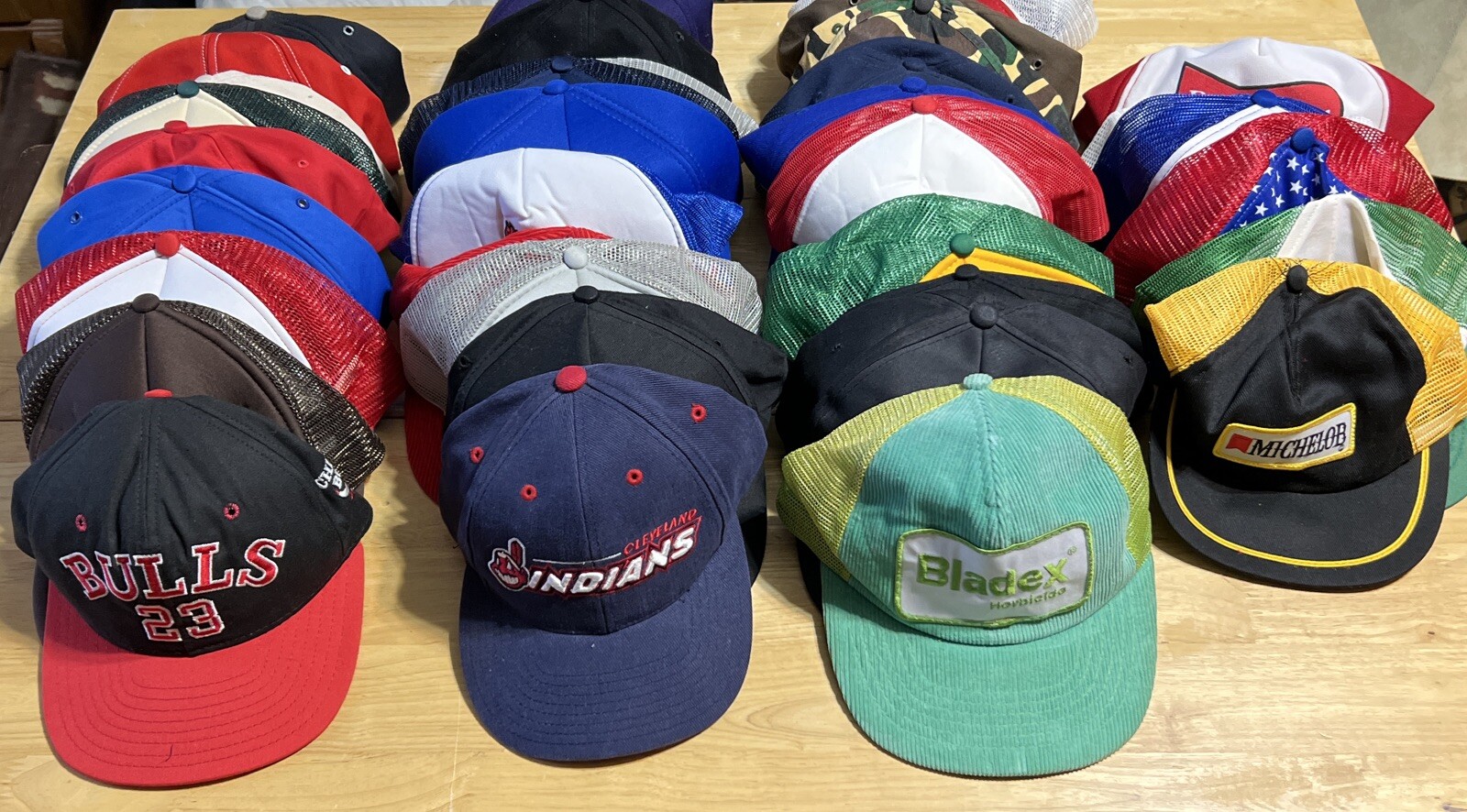 VNTAGE LOT OF 36 SNAPBACK HATS 70s-90s SPORTS TRUCKER BEER DISNEY BAND*READ*🔥