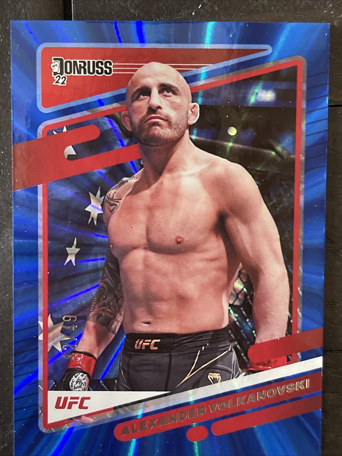 2022 Donruss UFC Holo BLUE Laser PRIZM /49 Alexander The Great Volkanovski P4P