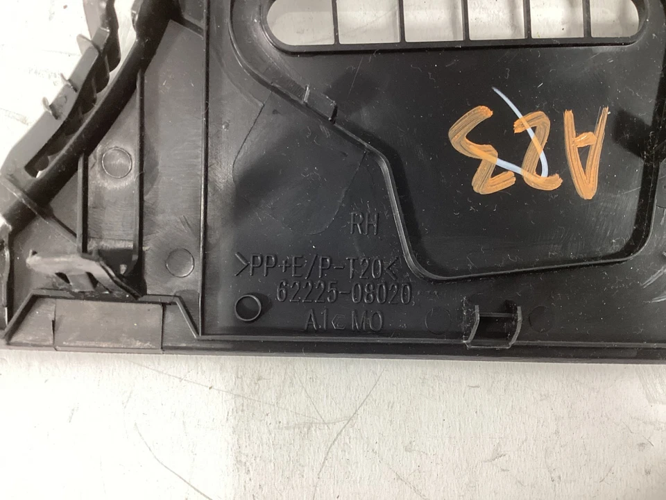 Toyota Sienna 2011-2014 panel de cubierta de ventilación con adorno de pilar delantero derecho e izquierdo OEM Foto 3 de 4