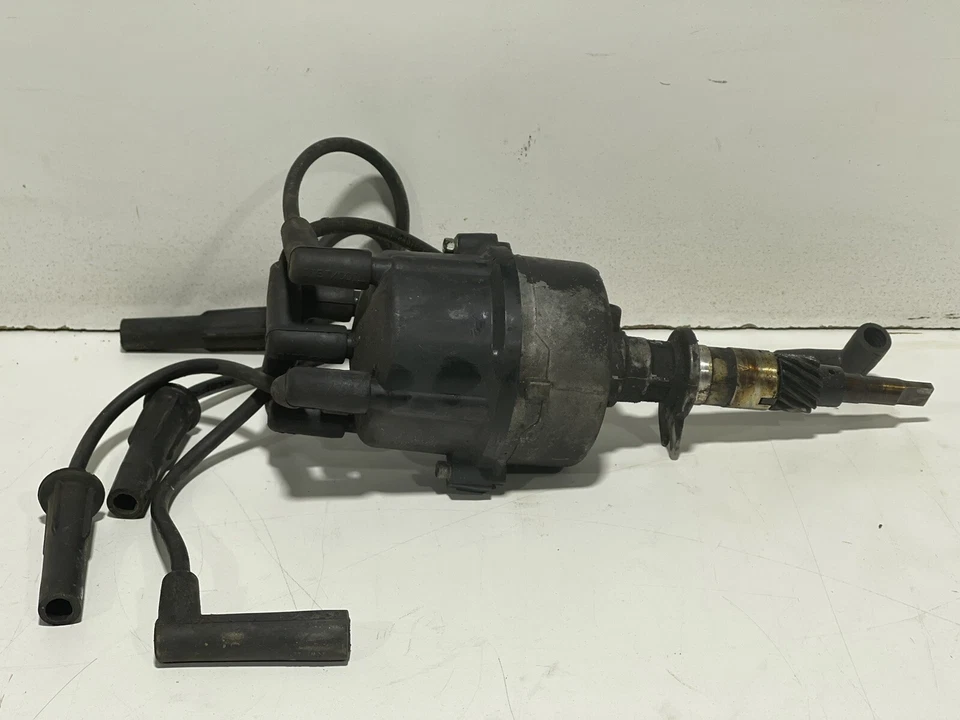 Distribuidor de encendido 97-99 motor 4,0 L I6 Jeep Wrangler TJ CC 66 Foto 2 de 3