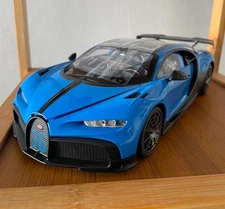 Large 1:18 Bugatti Chiron Pur Sport Alloy Collectible Racing Car Model w/ Sound
