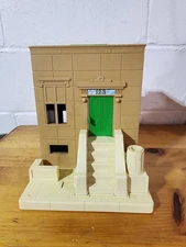 1983 Fisher-Price Sesame Street Playset Building 123/Hooper’s Store