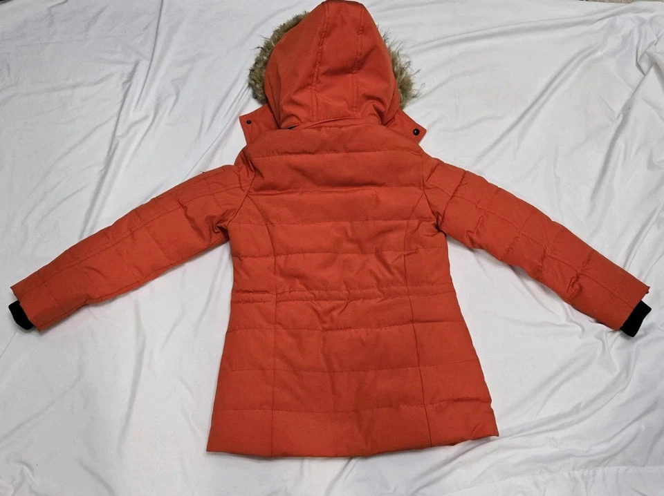 Chaqueta Abrigo Guess Para Mujer Los Ángeles Naranja Imitación Piel Borde Capucha Puffer Talla Mediana Foto 2 de 4