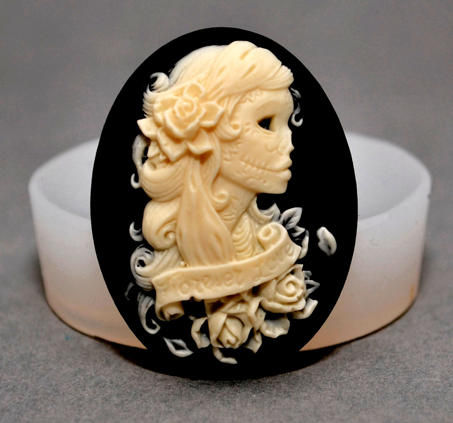 Lady Skull - SILICONE FLEXIBLE PUSH MOLD POLYMER CLAY FIMO MOULD