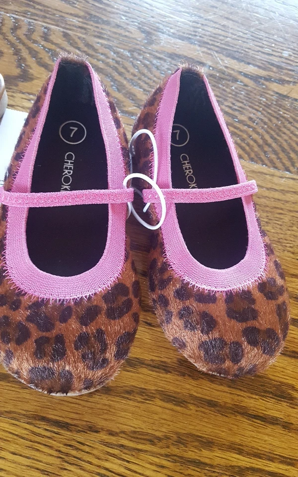 2 pares de sandalia rosa con cuentas y estampado animal Mary Jane talla 7 para niñas pequeñas Foto 2 de 3