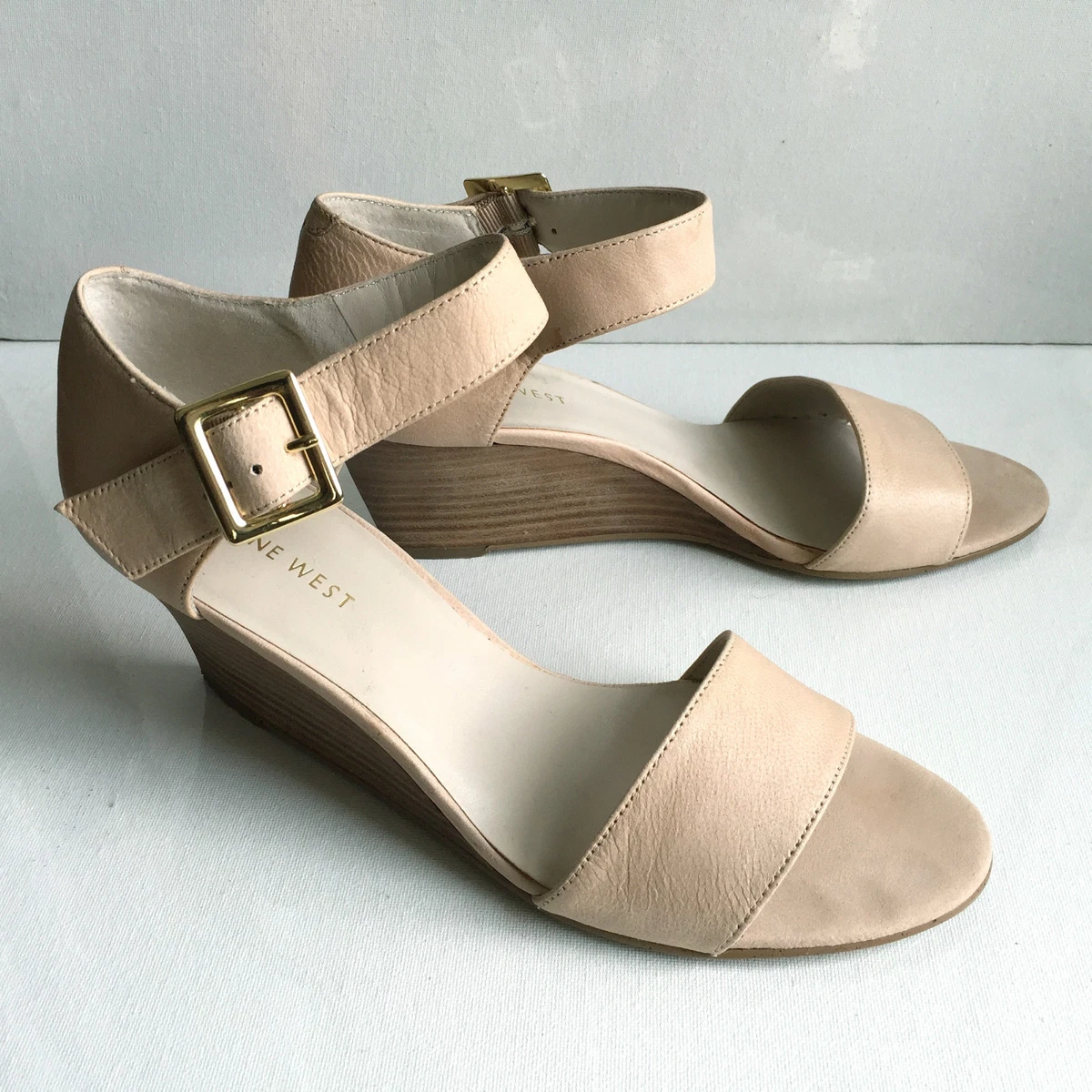 Nine West para mujer Pack tus bolsos sandalias de cu a de cuero natural usadas dos veces 7.5 M