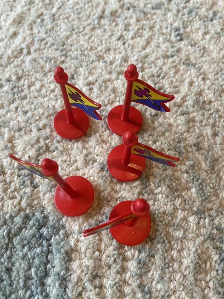 Ballestas y catapultas 5 banderas pegatinas en postes equivocados 1983 junto al lago Foto 3 de 4