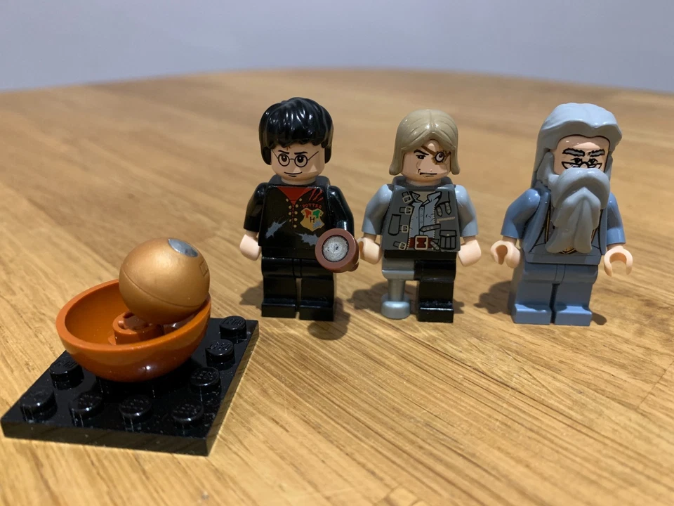 LEGO Harry Potter 4767 Harry and the Hungarian Horntail, photo 2 of 5