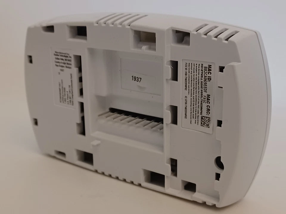 Honeywell Home Smart Series RTH6580WF Wi-Fi Programmable Thermostat - Image 4 of 4