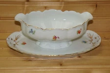 Thun THU10 Gravy Boat or Sauce Bowl with Underplate, 9"